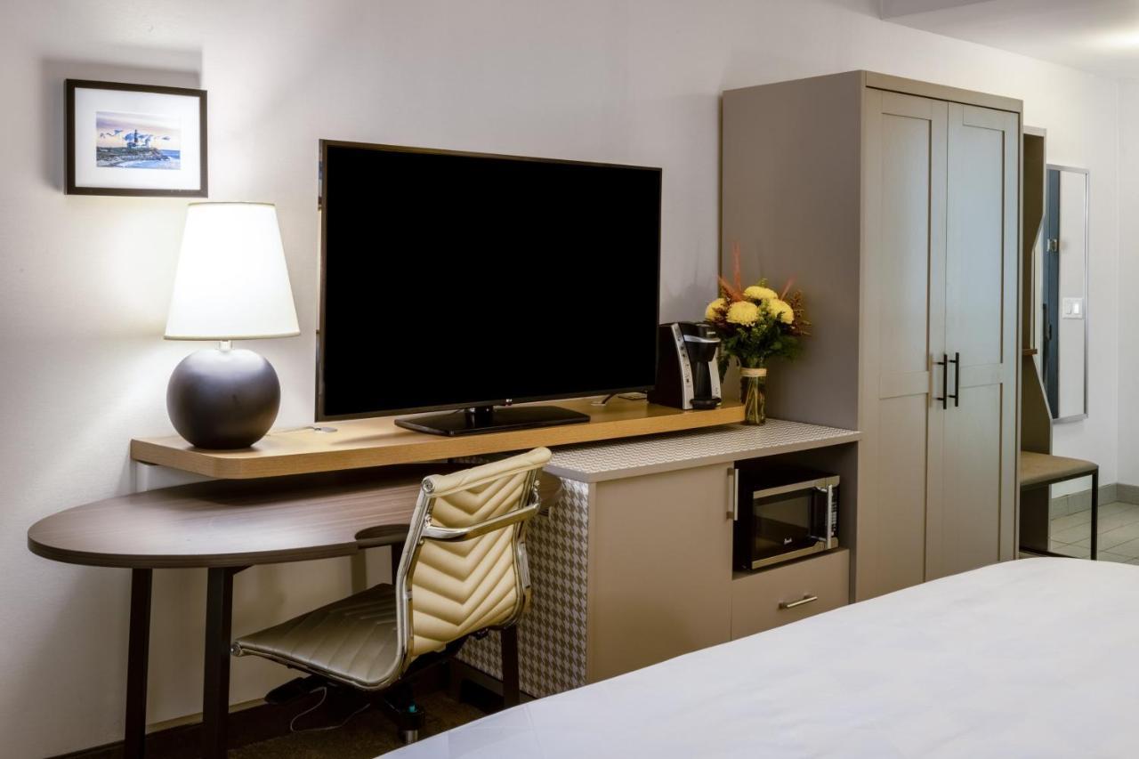 Holiday Inn - Long Island - Islip Arpt East By Ihg Holtsville Kültér fotó