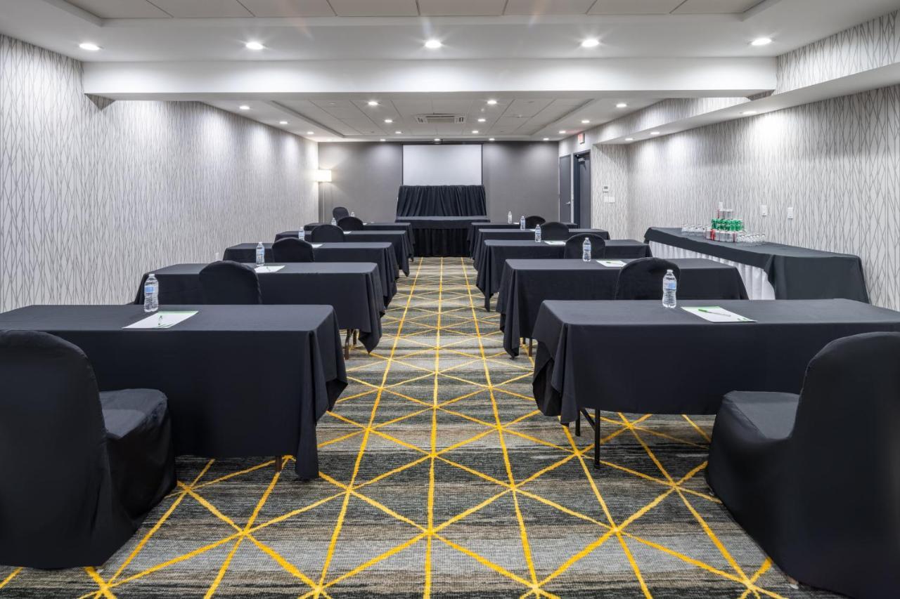 Holiday Inn - Long Island - Islip Arpt East By Ihg Holtsville Kültér fotó